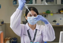 Berinvestasi pada teknologi kesehatan untuk mengatasi tantangan terbesar di Indonesia