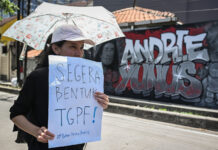 Serangan air keras menyoroti semakin besarnya bahaya bagi aktivis Indonesia – Politik